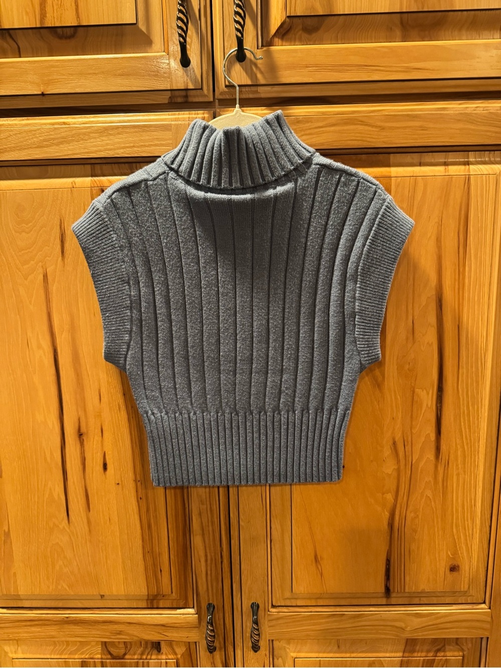 Sleeveless Ribbed Turtleneck Sweater Vest - Dusty Blue - Picture 3 of 3